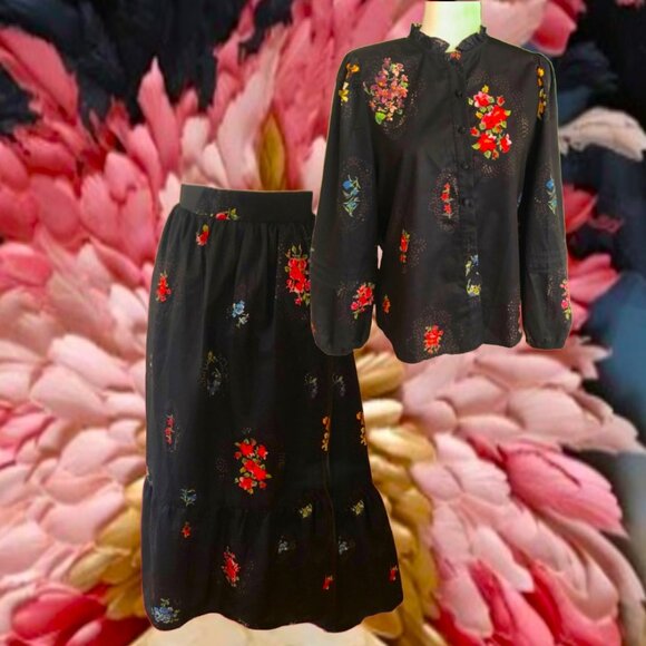 DONNA BELLA Black Floral Motifs Long Sleeve Blouse and Long Skirt Ensemble Sz M - Picture 6 of 7